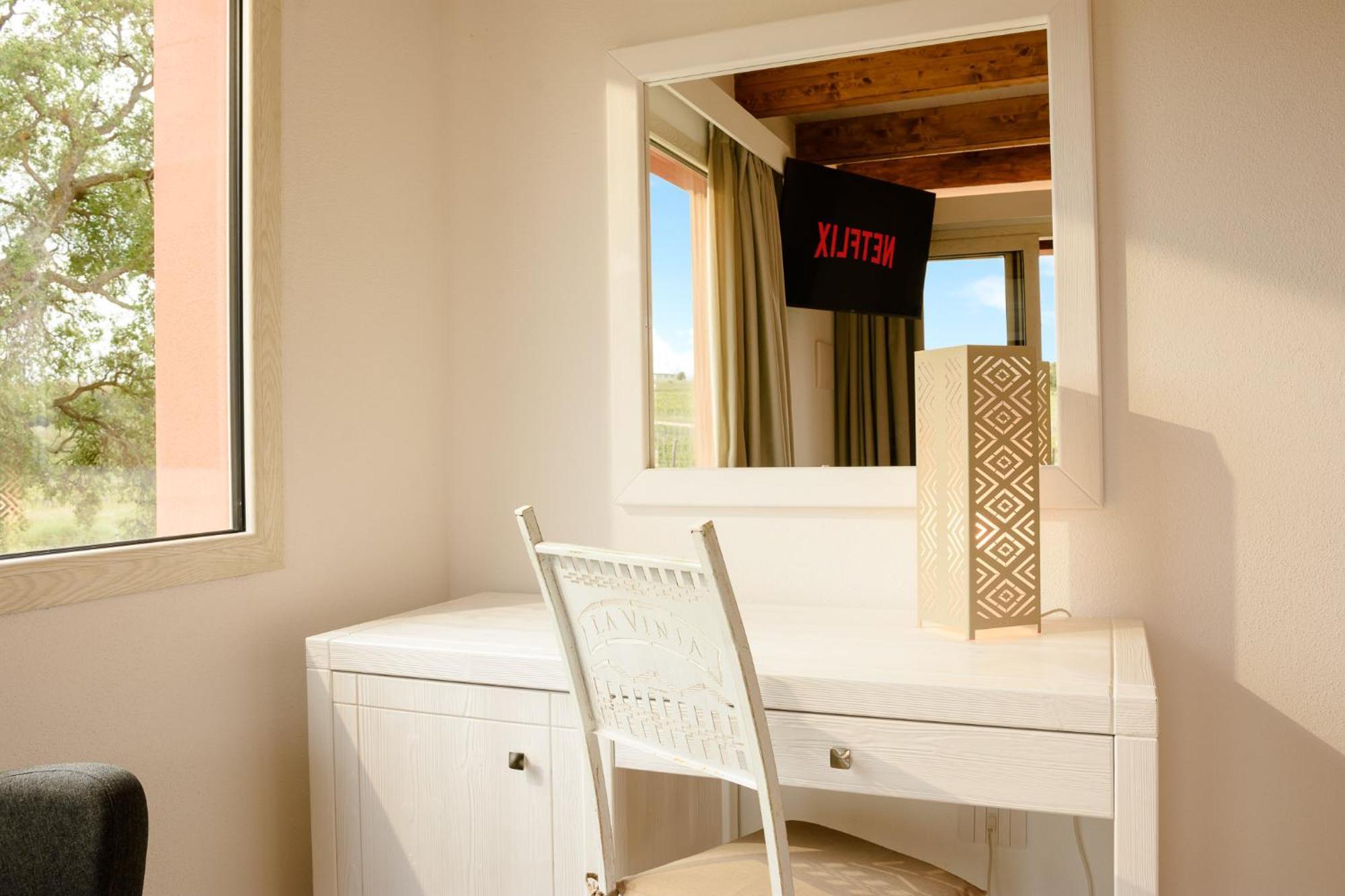 La Vinia Bed&wine Experience - Adults Only Farm stay Sassari