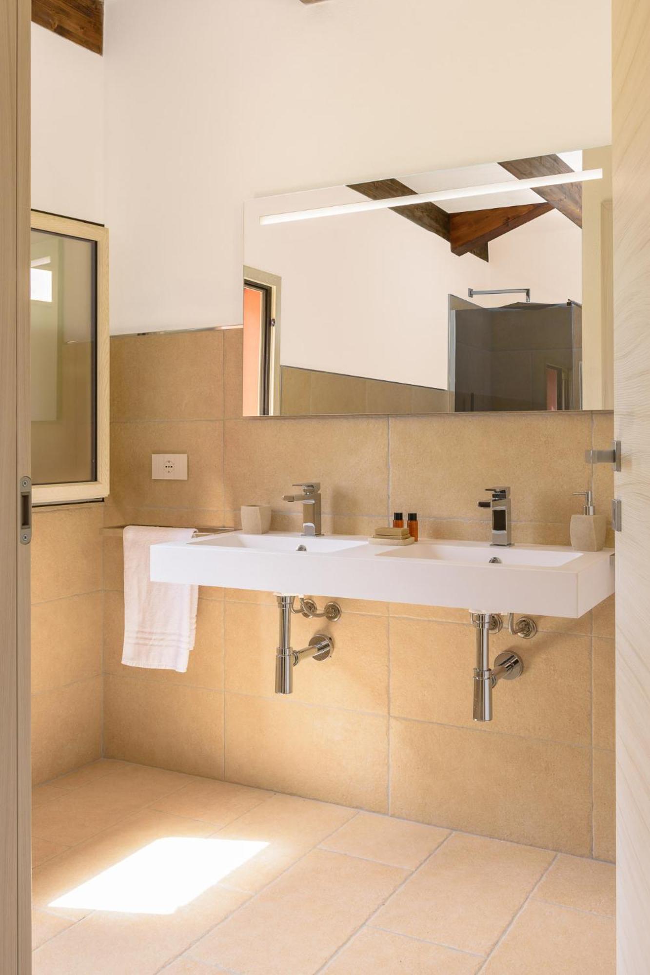 La Vinia Bed&wine Experience - Adults Only Farm stay *