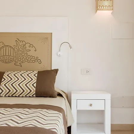 La Vinia Bed&Wine Experience - Adults Only Villa Sassari Room photo