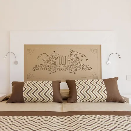 La Vinia Bed&Wine Experience - Adults Only Villa Sassari Room photo