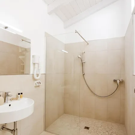La Vinia Bed&Wine Experience - Adults Only Villa Sassari Room photo